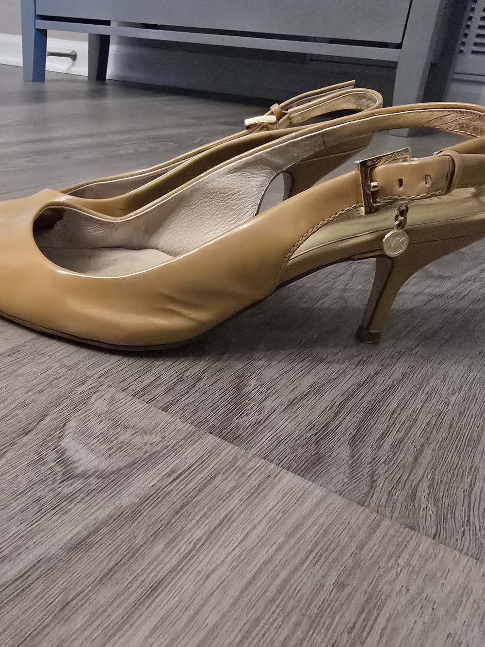 Michael Kors Patent Pointed-Toe Slingback Pumps in Camel - Picture 3 of 8